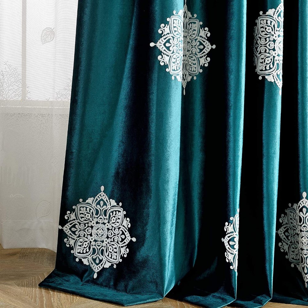 Blackout Velvet Window Curtains (4)