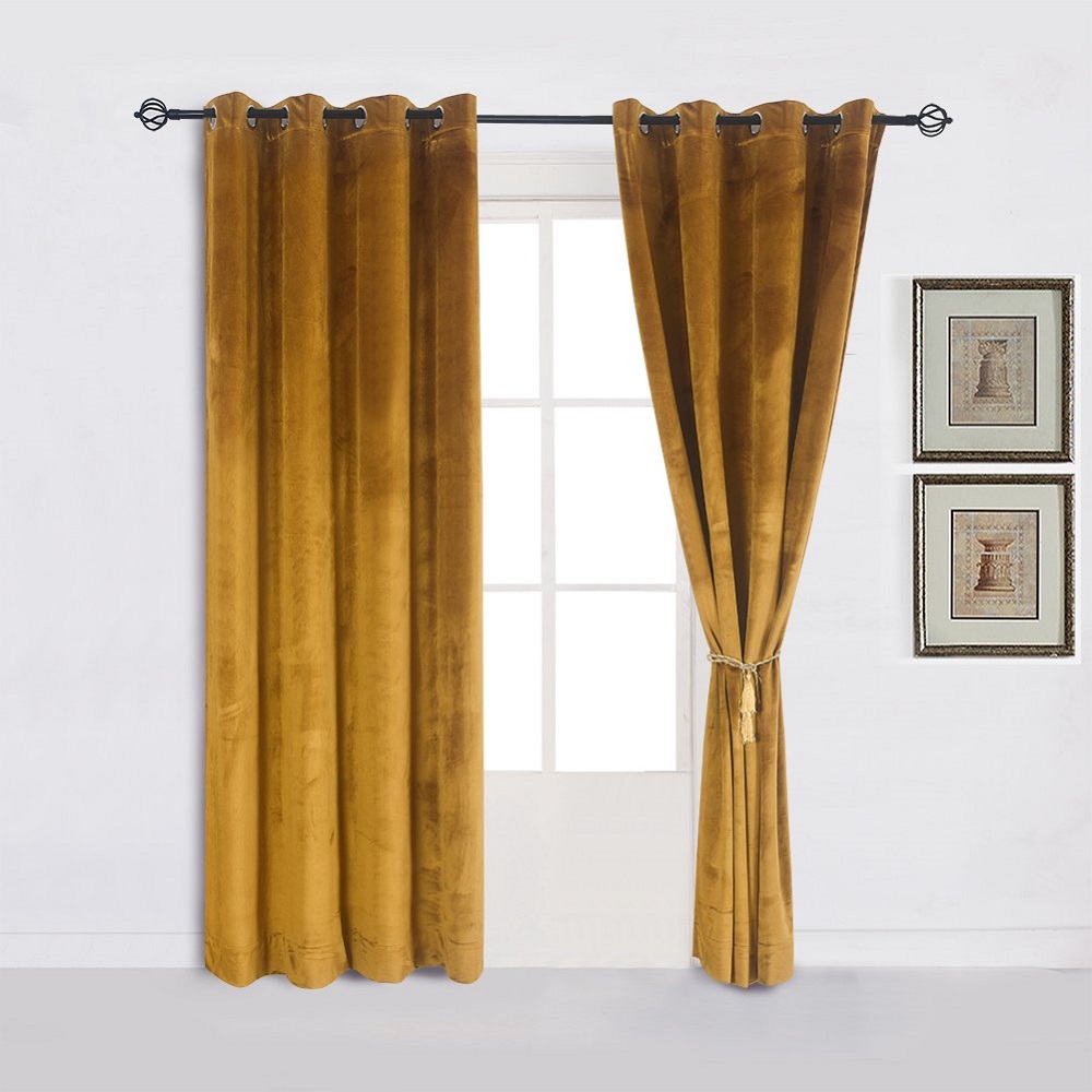 drapes and curtains