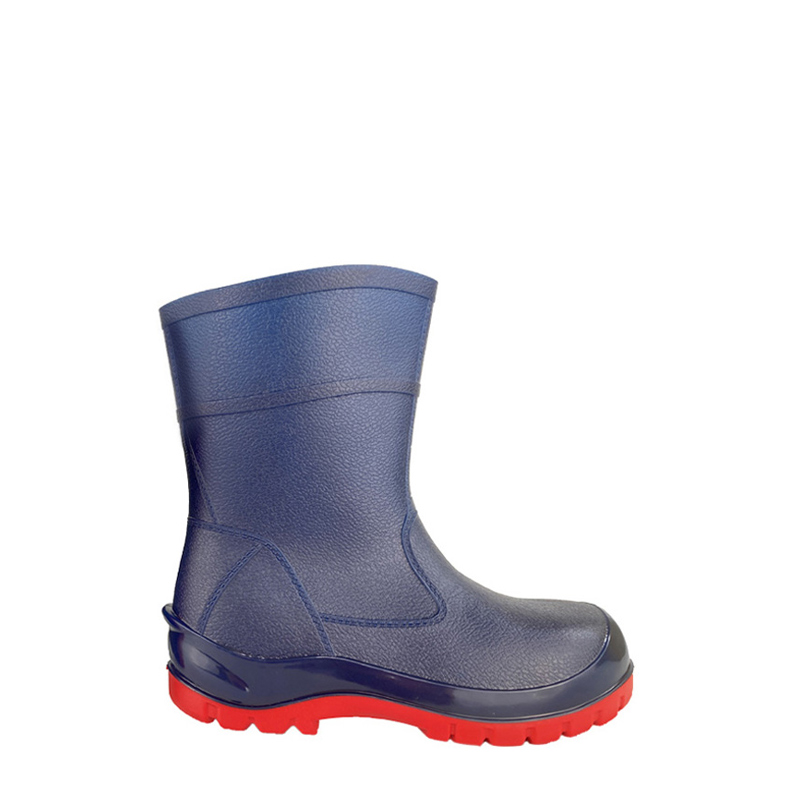 Low-cut Light-weight <a href='/pvc-safety-rain-boots/'>PVC <a href='/safety-rain-boots/'>Safety Rain Boots</a></a> with Steel Toe and Midsole