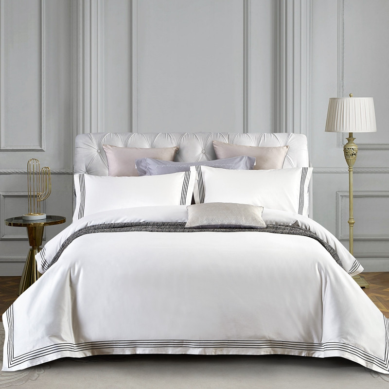 <a href='/100-cotton/'>100% Cotton</a> White 300TC <a href='/bedding-sheet-set/'>Bedding Sheet Set</a> Four Line Embroidered Duvet Cover