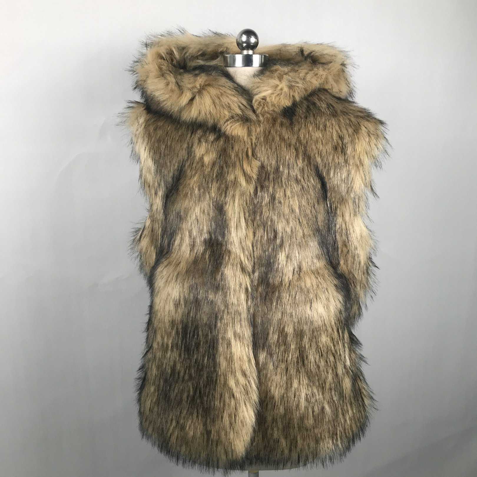 HFK0429 HOODED FAUX FUR VEST WITH VELVET LINING-73CM