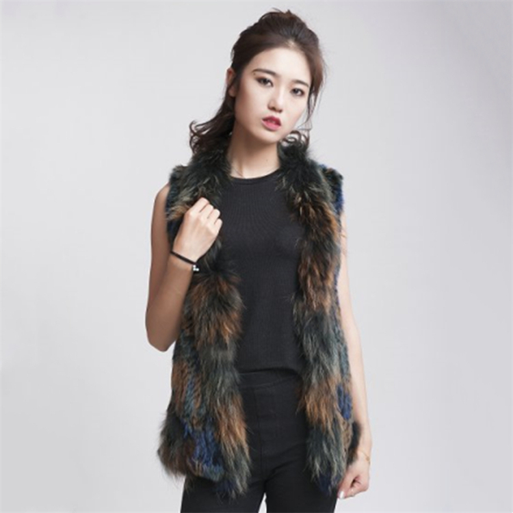 HHB539 RABBIT VEST WITH RACCOON COLLAR