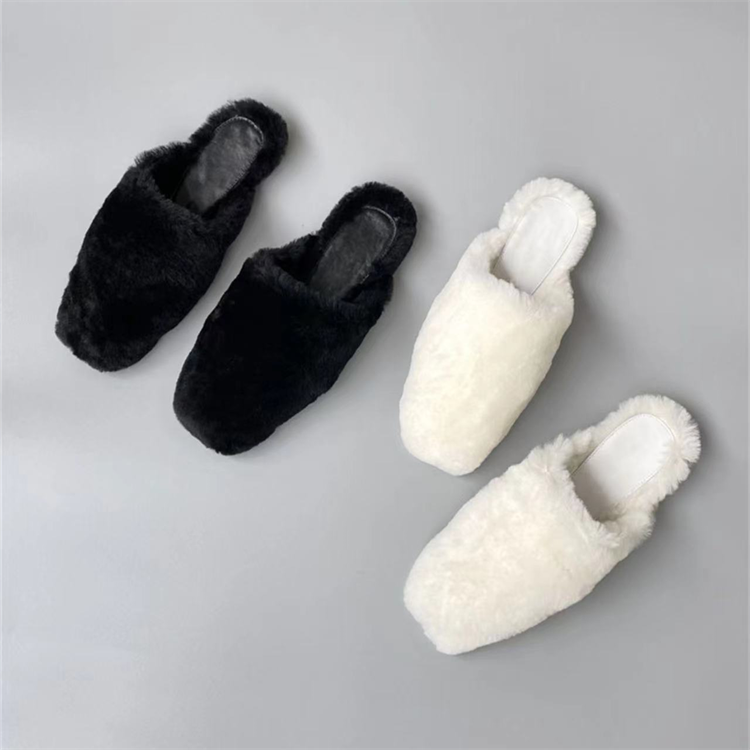  HT1108	 SHEARED LAMB SLIPPER