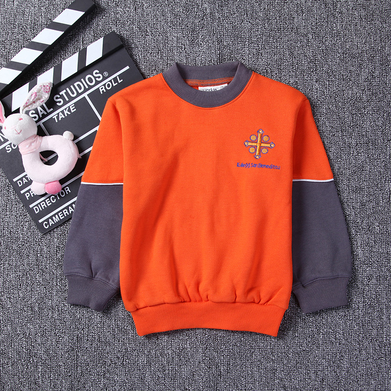 Children's round collar sweater 02