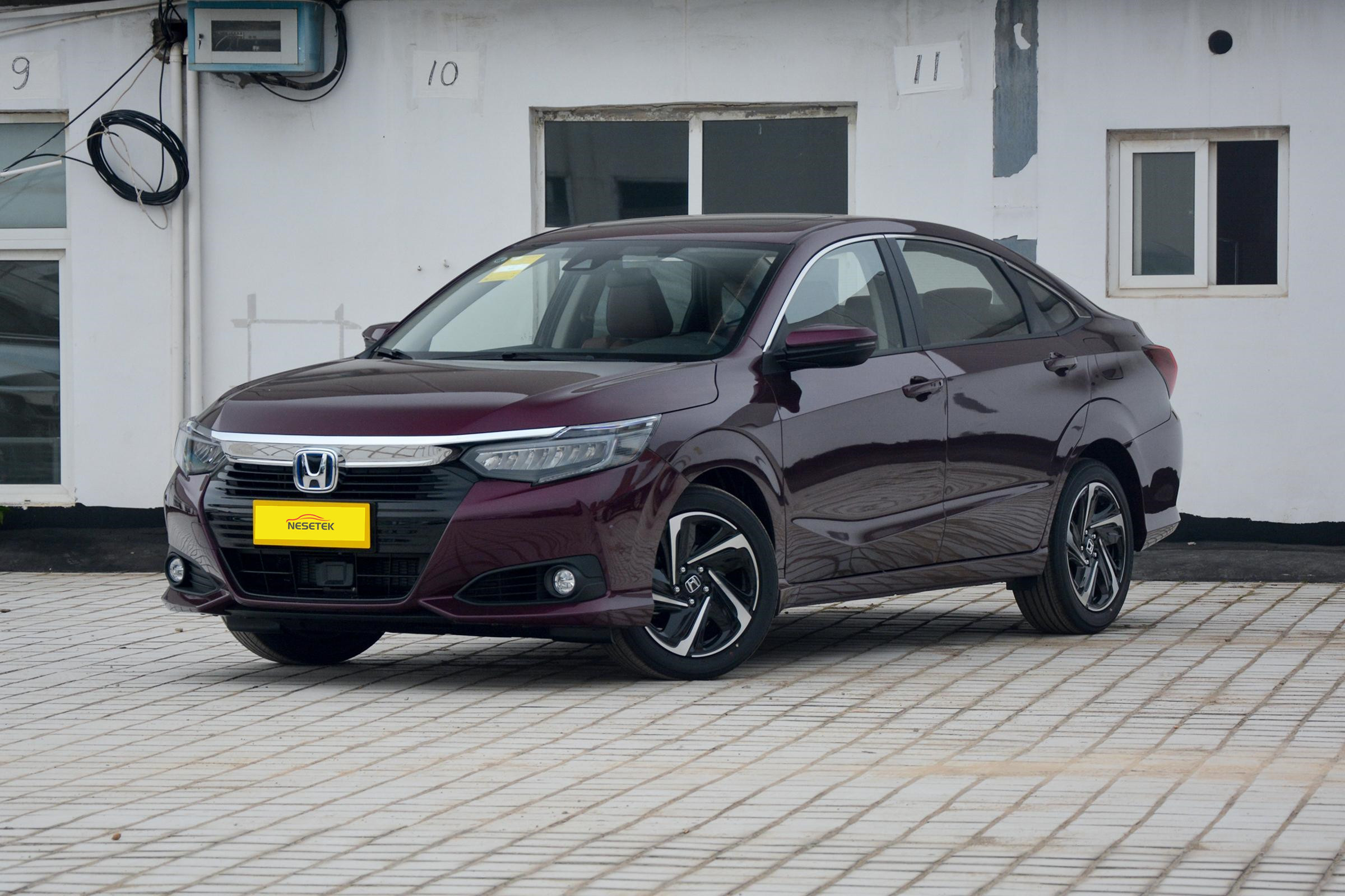 HONDA CRIDER (2)