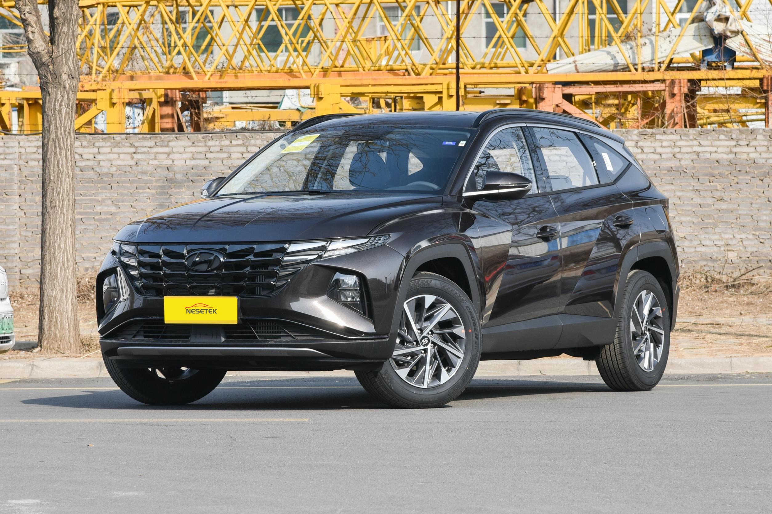 HYUNDAI TUCSON (8)